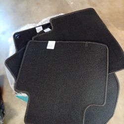 Vehicle Floor Mat 4 Pieces 
