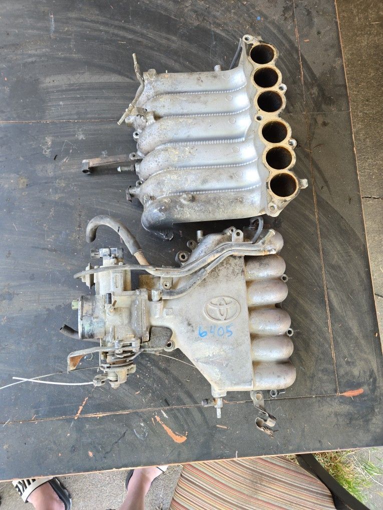 Toyota V6 Intake Manifold & Throttle body