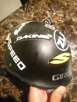 Giro Bad Lieutenant snowboard helmet with Von Zipper goggles