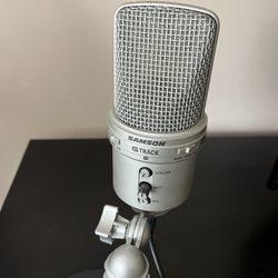 Samson G-Track USB Microphone - Podcasting Must-have!