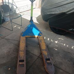 Pallet Jack 
