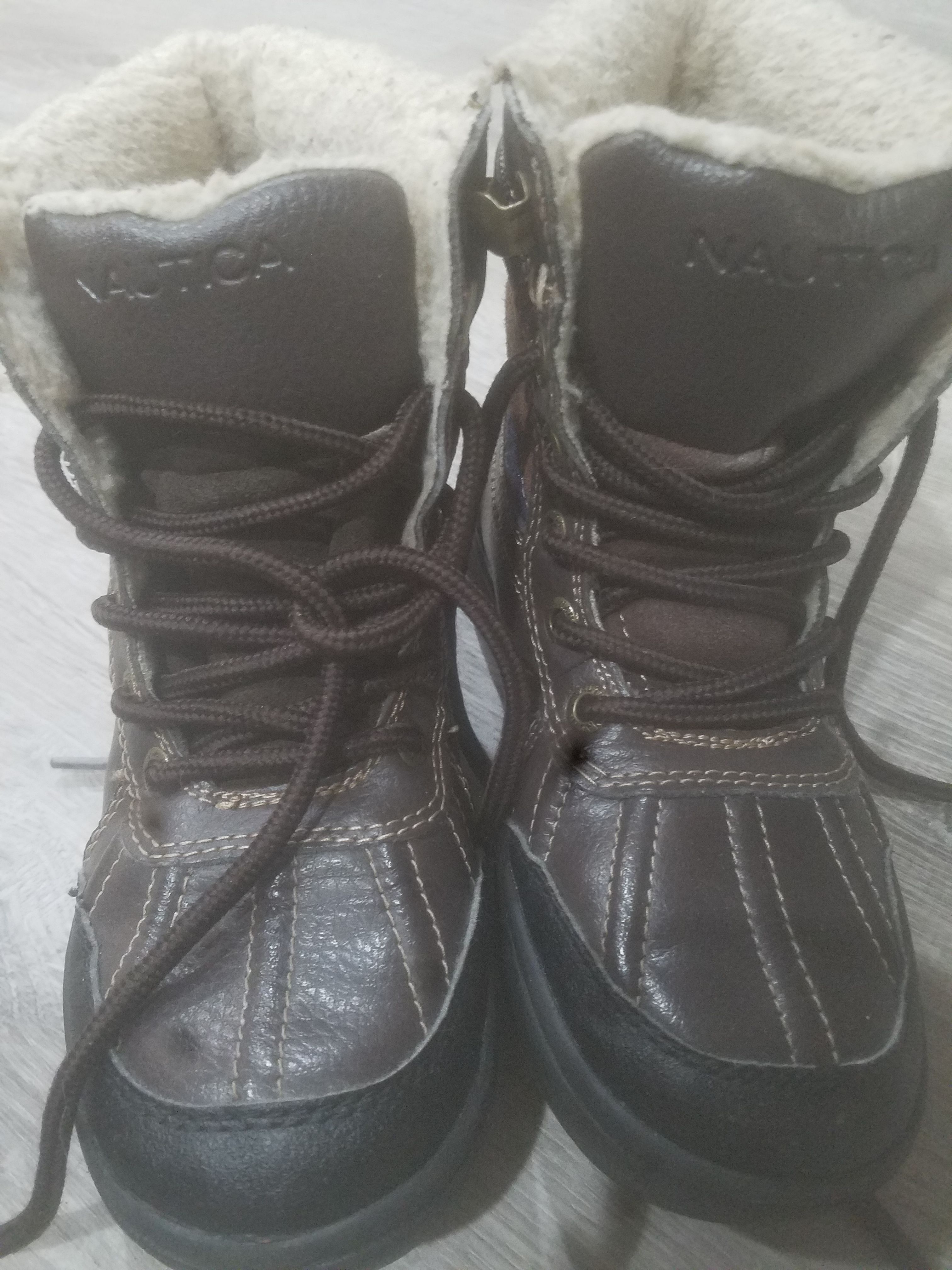Boys nautica winter boots size 13