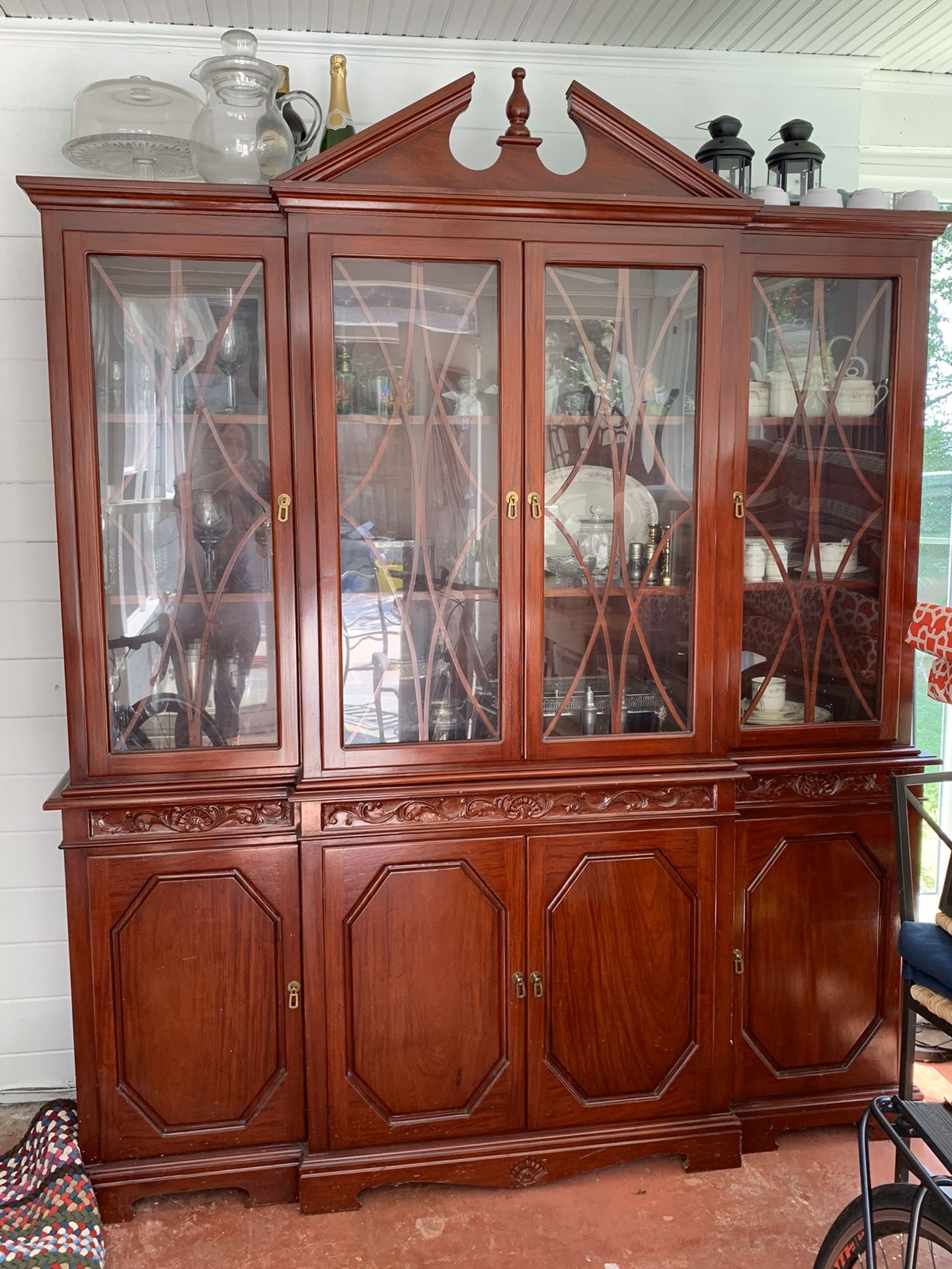 Solid Hardwood China Cabinet/ Hutch - Beautiful Details and Lots of Storage