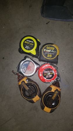 Chalk boxes and measuring tapes