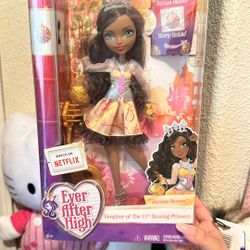 Ever After High Justine Dancer