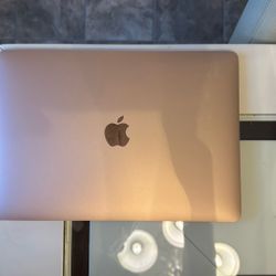 MacBook Air (2018) 13”