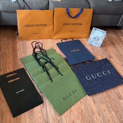 Cucci  Bags 