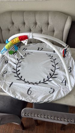 Baby activity mat