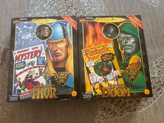 Dr Doom & Thor Famous Cover Action Figures NIB