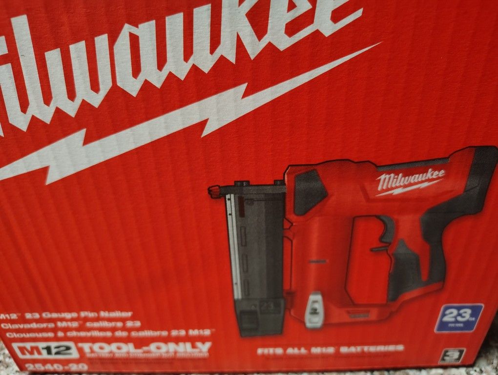 Milwaukee 23 Ga Pin Nailer Tool Only