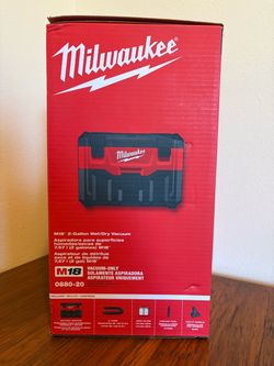 Milwaukee M18 2 gallon wet/dry vacuum brand new