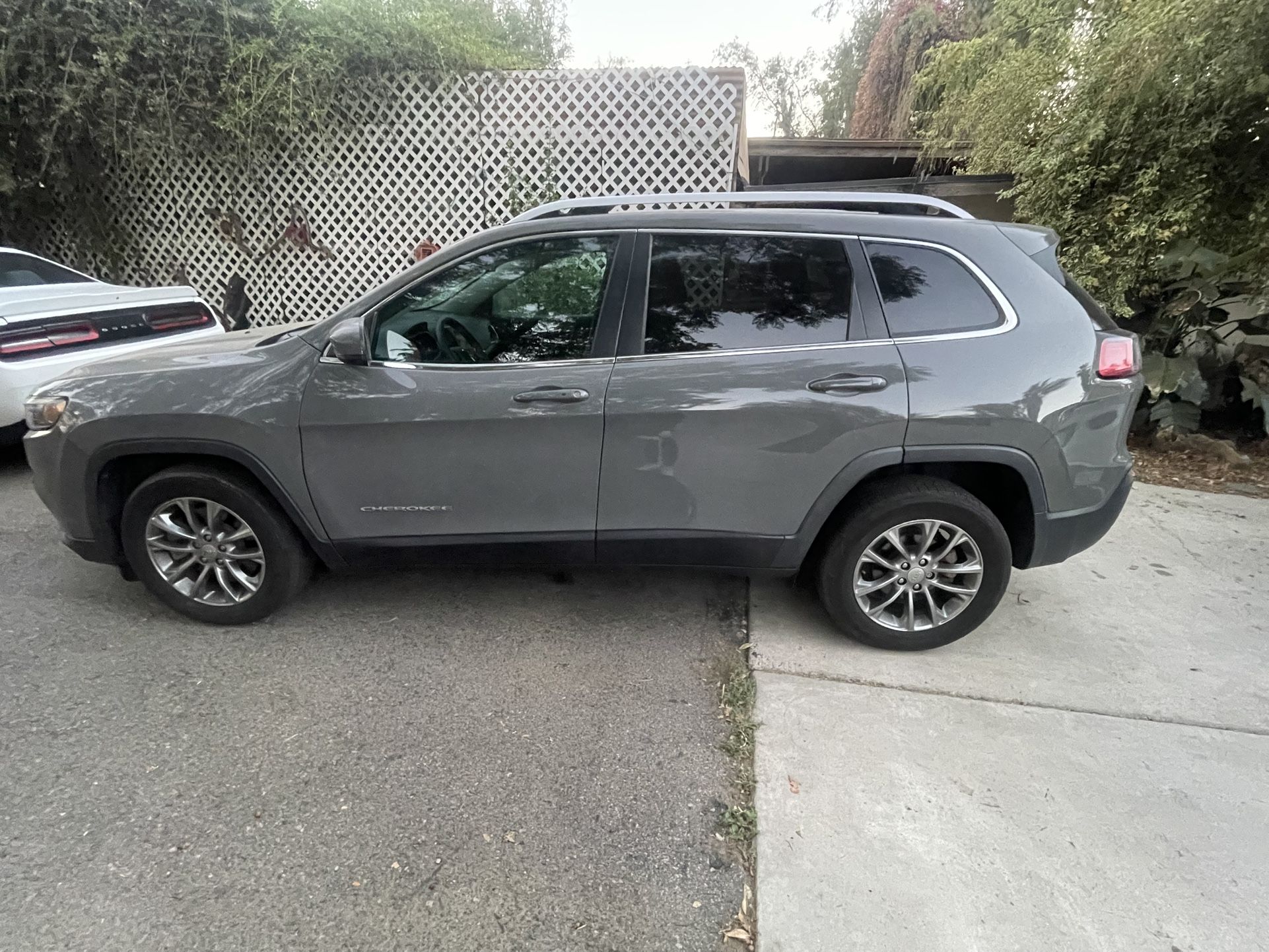 2020 Jeep Cherokee