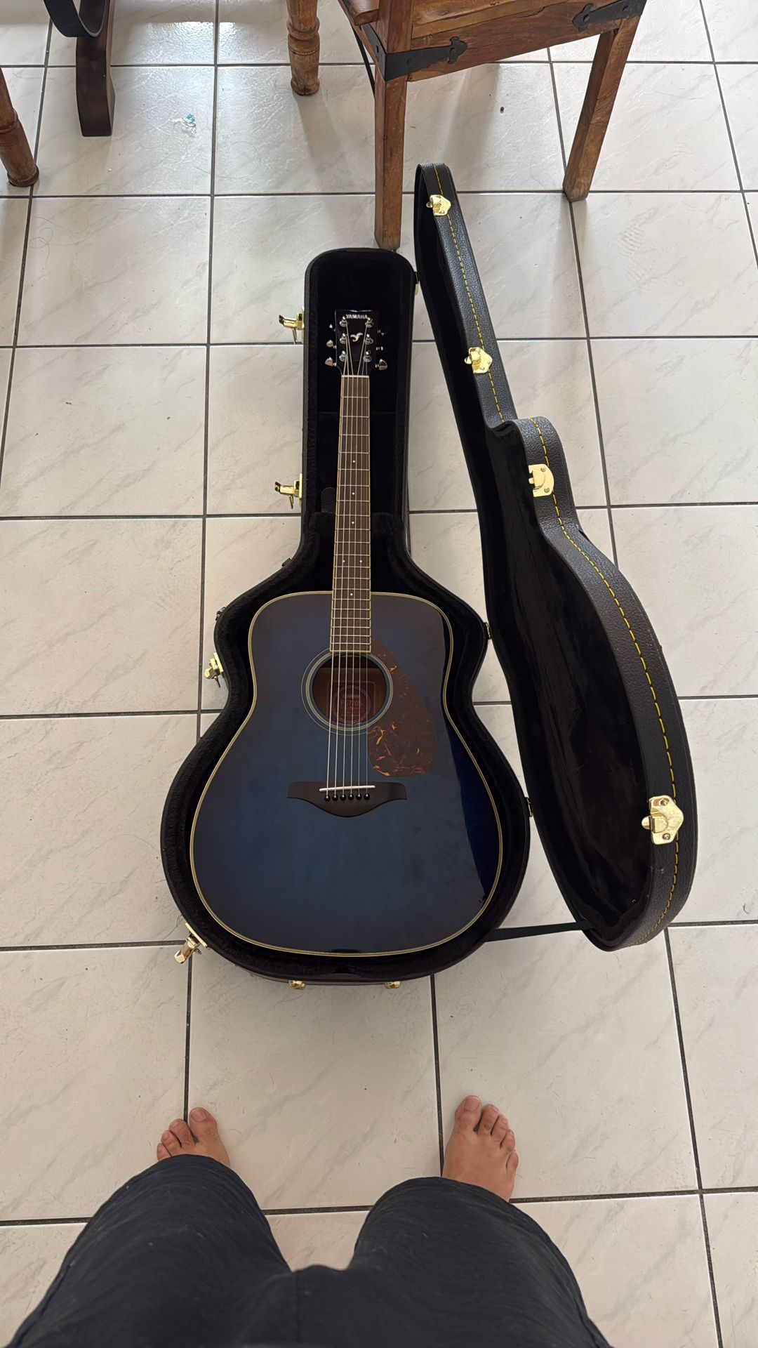 Yamaha Guitar With Case 