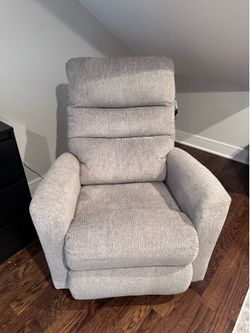 La-Z-Boy Power Recliner with Lumbar - Like New