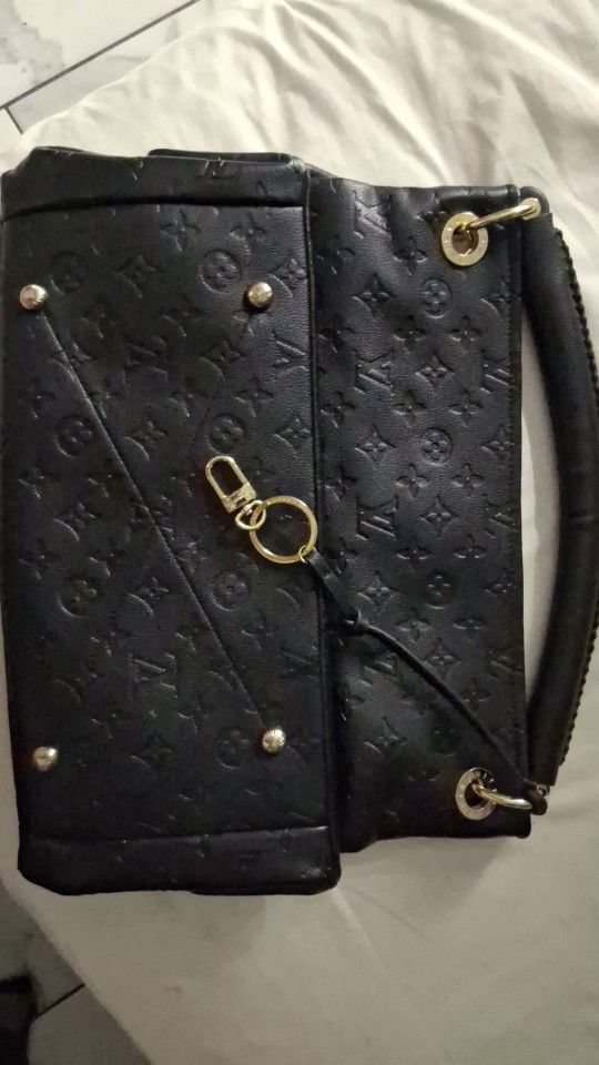 Louis Vuitton Purse