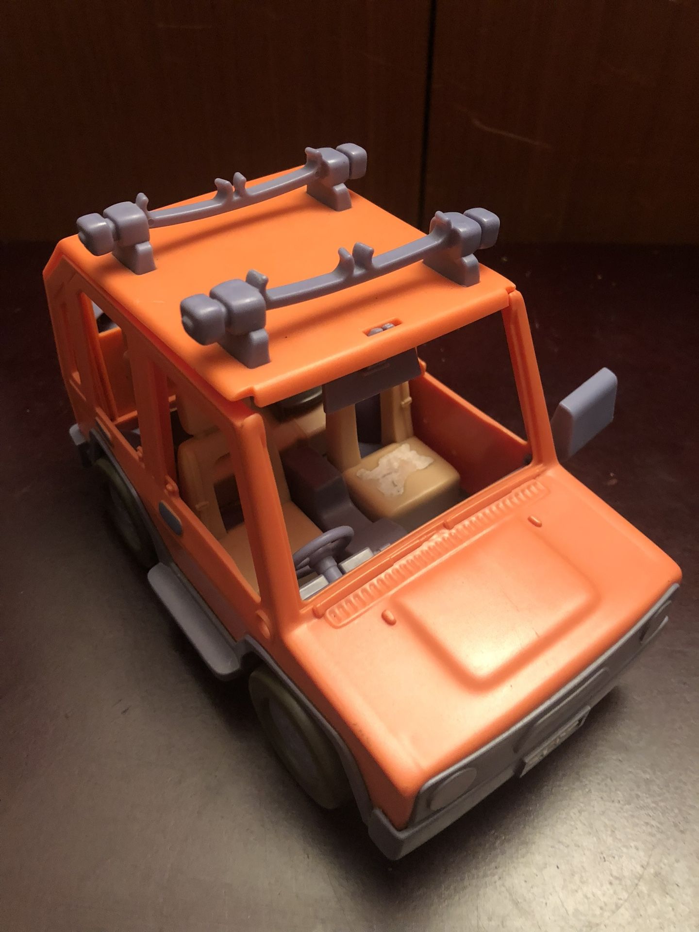 Bluey Family Roadtrip SUV-$7