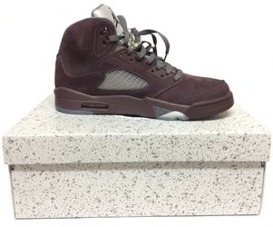 Size 11” Air Jordan 5 Retro SE Deep Burgundy / LT Graphite 