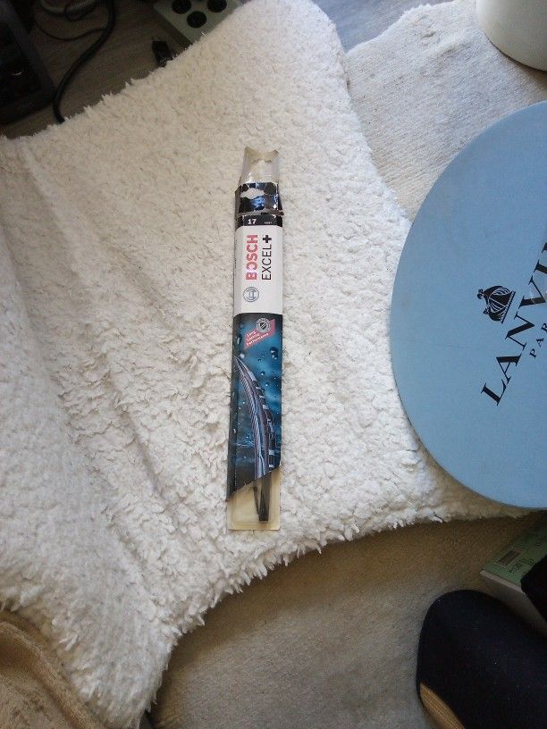 BOSCH EXCEL+ 17" Windshield Wiper Blade
