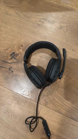 Corded Headphones With Mic