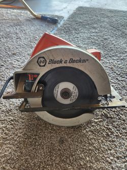 Black & Decker Circular Saw 1-3/4 HP $25