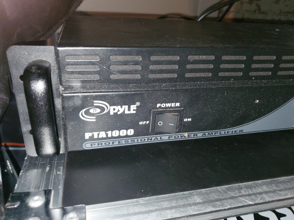 Pyle PTA 1000 Professional Power Amplifier