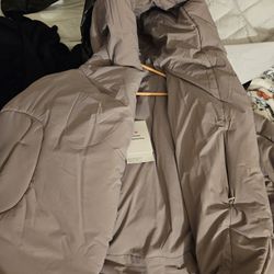 Lululemon Woman's Jacket With Hood 