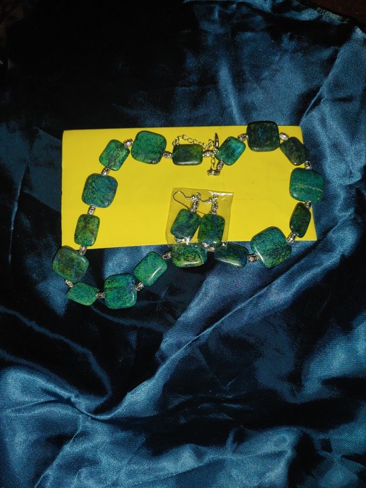 Green Stone Choker/Earring Set