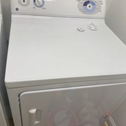 GE Electric Dryer – Works, Missing Control Knobs – Needs Repair