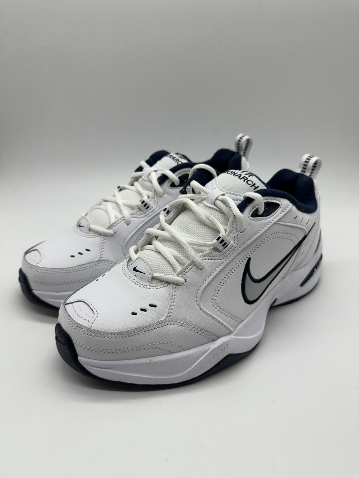NIB Nike Air Monarch IV Men's Cross Training Shoes White Navy Size