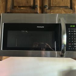 Frigidaire Microwave Oven