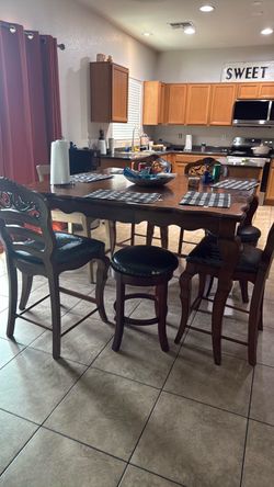 Kitchen table