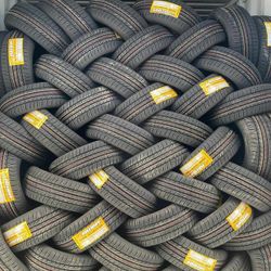 225/40/18 Set Of Tires 