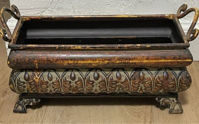 Antique Iron Decorative Planter