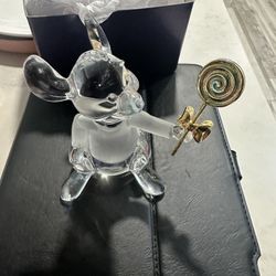 Lenox Winnie the Pooh in Disney Figure 