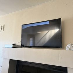 Flatscreen TV - Toshiba