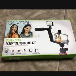 Essential Vlogging Kit
