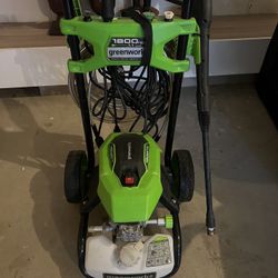 Pressure Washer Works Great 1800 Psi