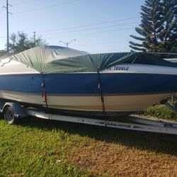 2001 Bayliner 2352