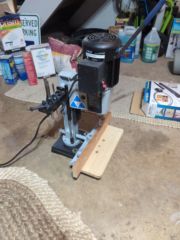 Delta Hollow Chisel Mortiser