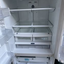 EXTRA CLEAN KENMORE FRENCH DOOR REFRIGERATOR 