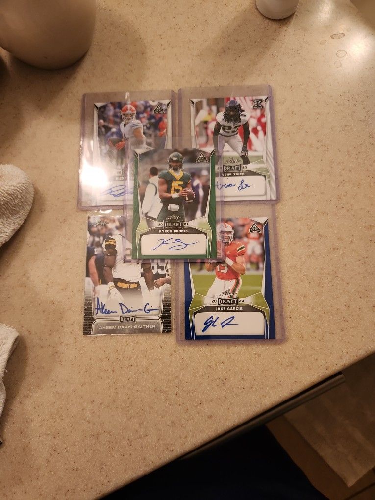 Various Signed Football Cards