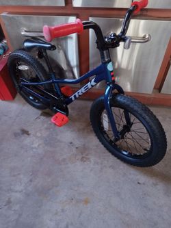 SMALL BIKE FOR KIDS TREK PRECALIBER TIRES SIZE 16