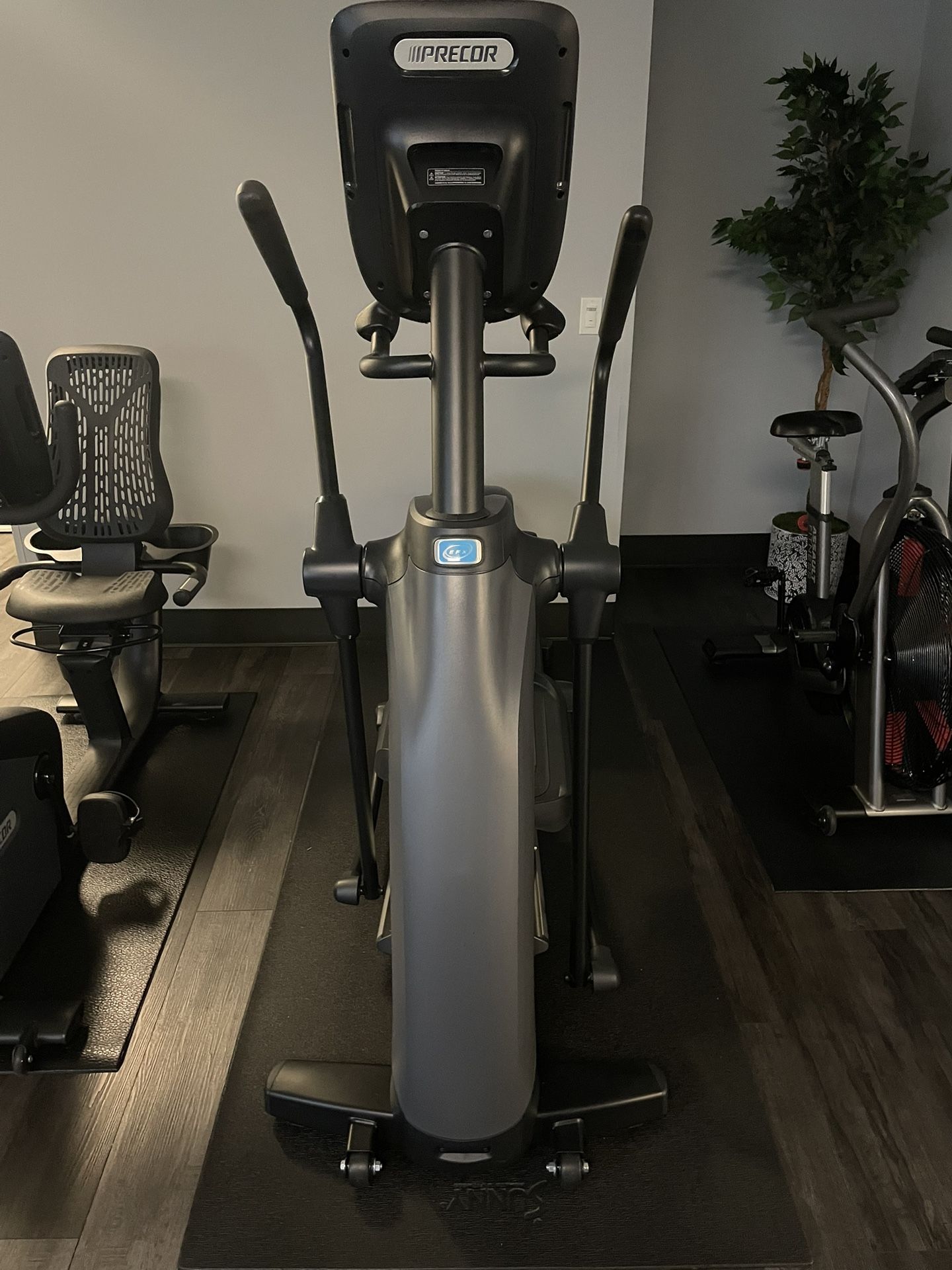 Precor elliptical