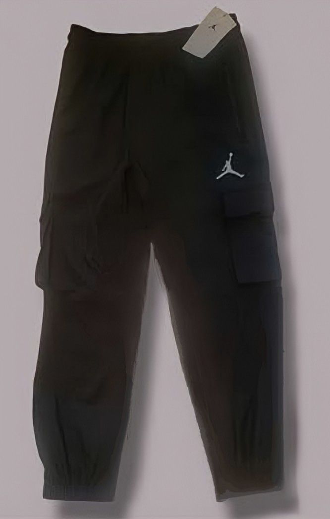 New w/tags Jordan Girls' Post-Up Cargo Joggers