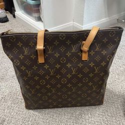 Gorgeous Authentic Louis Vuitton Cabas Mezzo Tote Bag