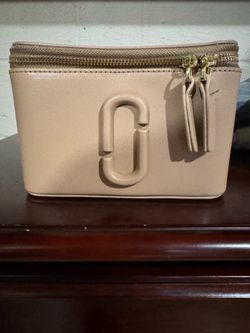 Woman’s handbag