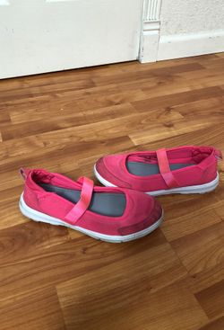 Girls shoes size 7