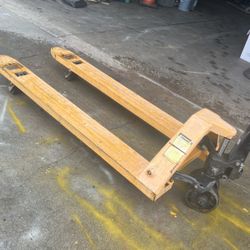 Industrial Forklift. Used. 
