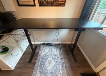Standing desk