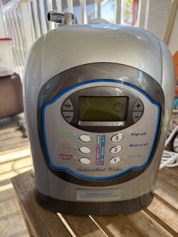 Water Ionizer *MAKE AN OFFER*